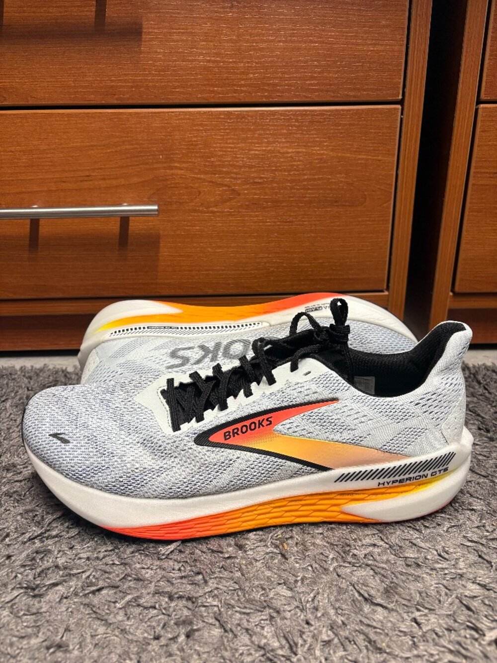 Men's Brooks Hyperion GTS 2, Illusion/Coral/Black, 13 D Medium US